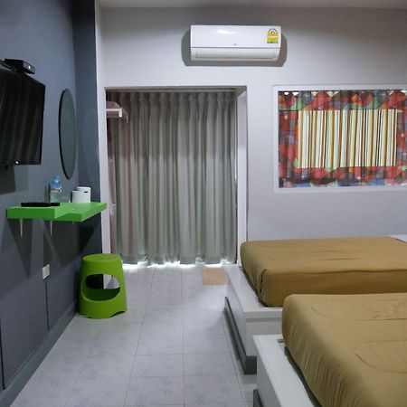 Pk Hotel 부리람 외부 사진