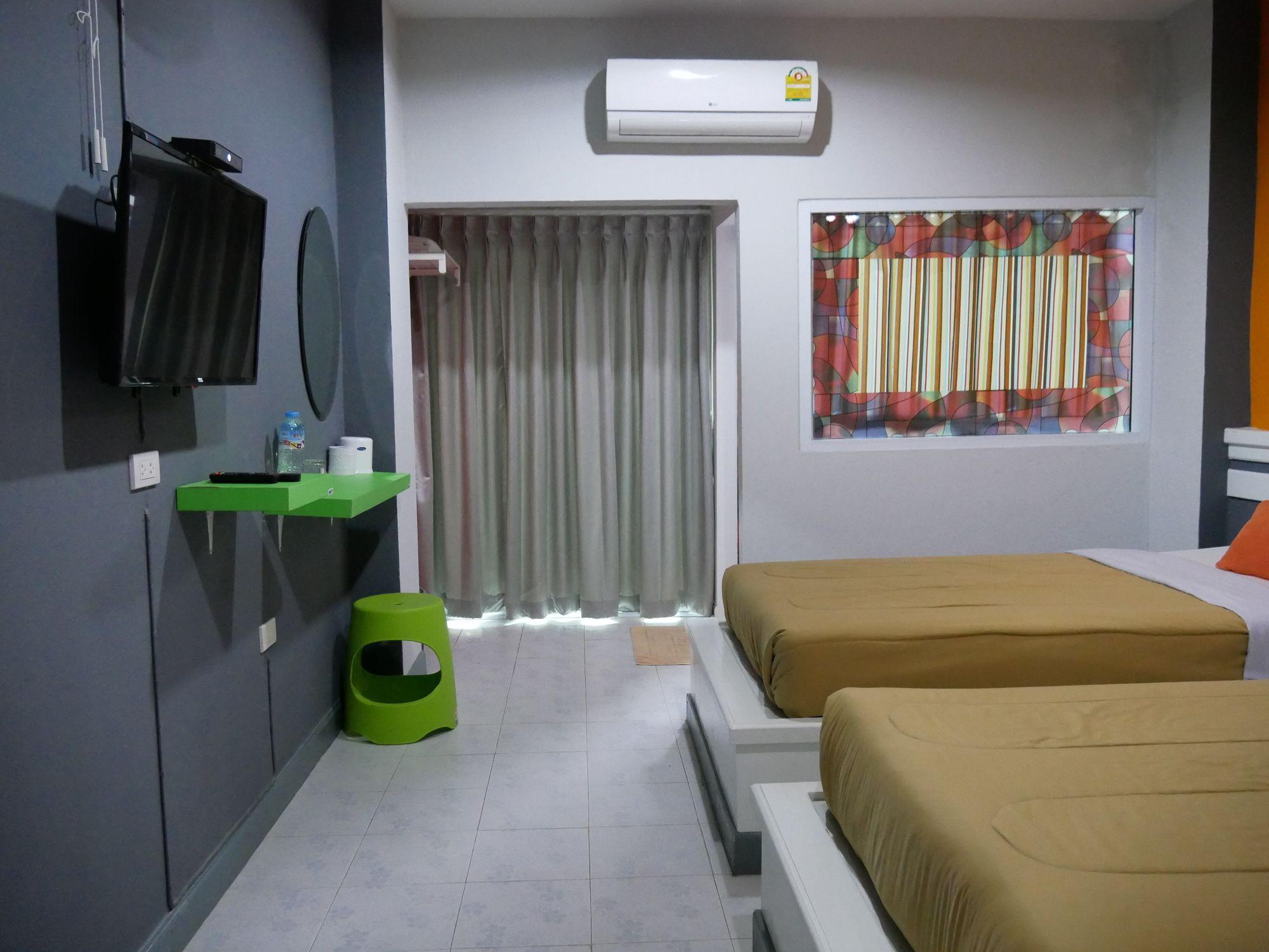 Pk Hotel 부리람 외부 사진
